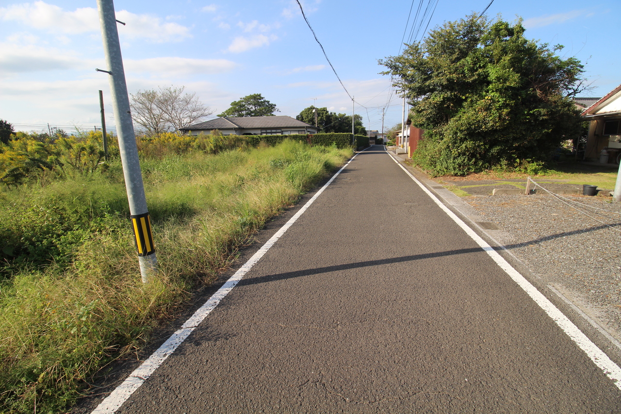 東側道路