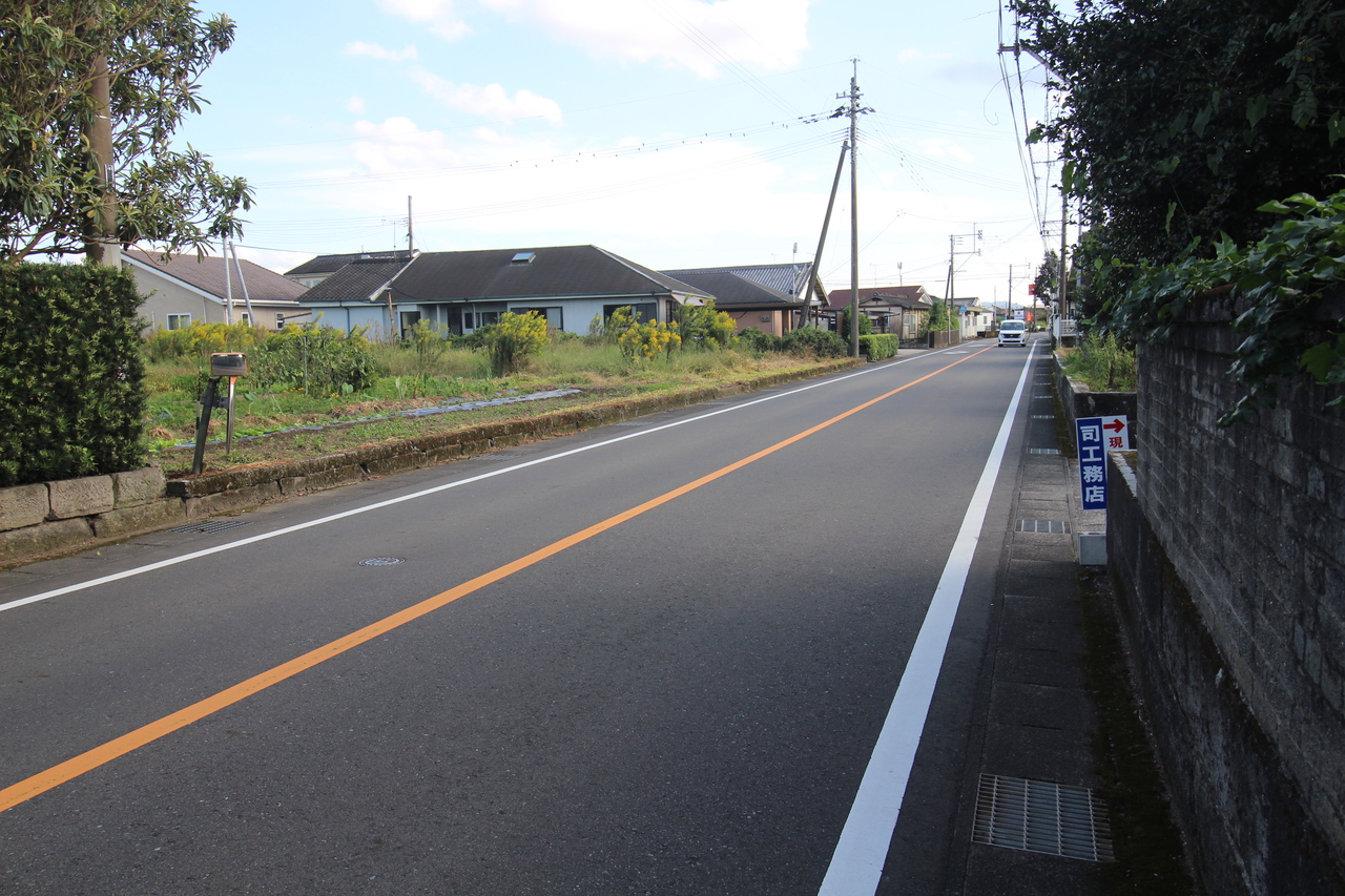 西側道路