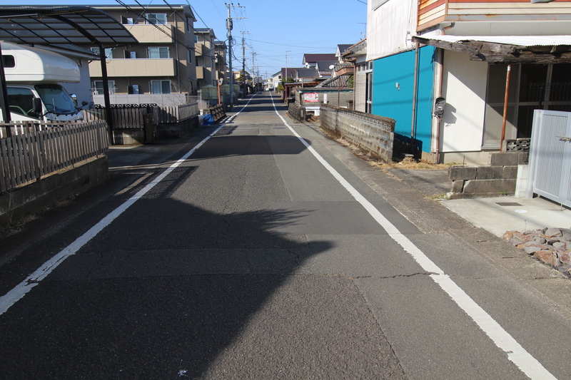 西側道路