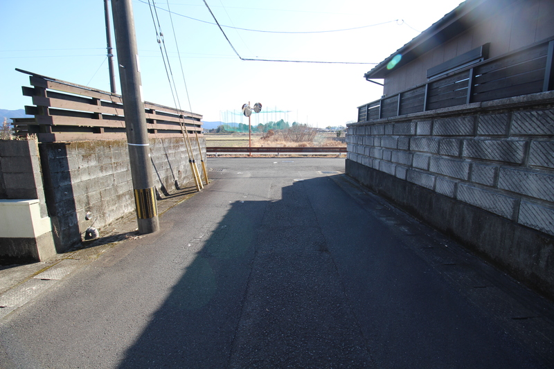 西側道路