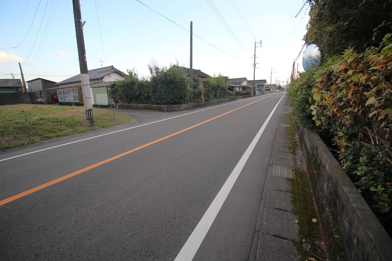 東側道路